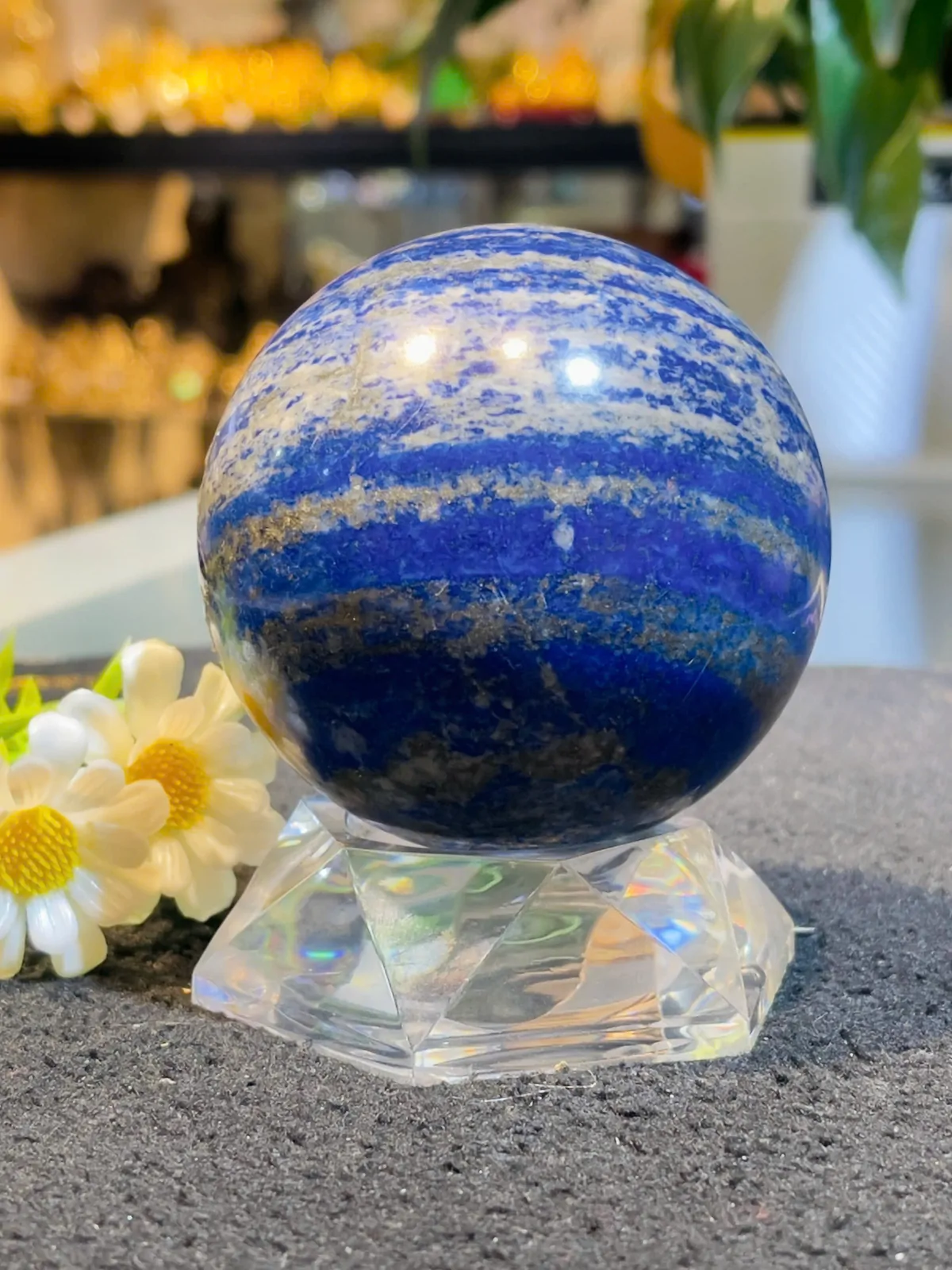 Quả cầu ngọc lam (sodalite) xanh đậm M182-S5-4526